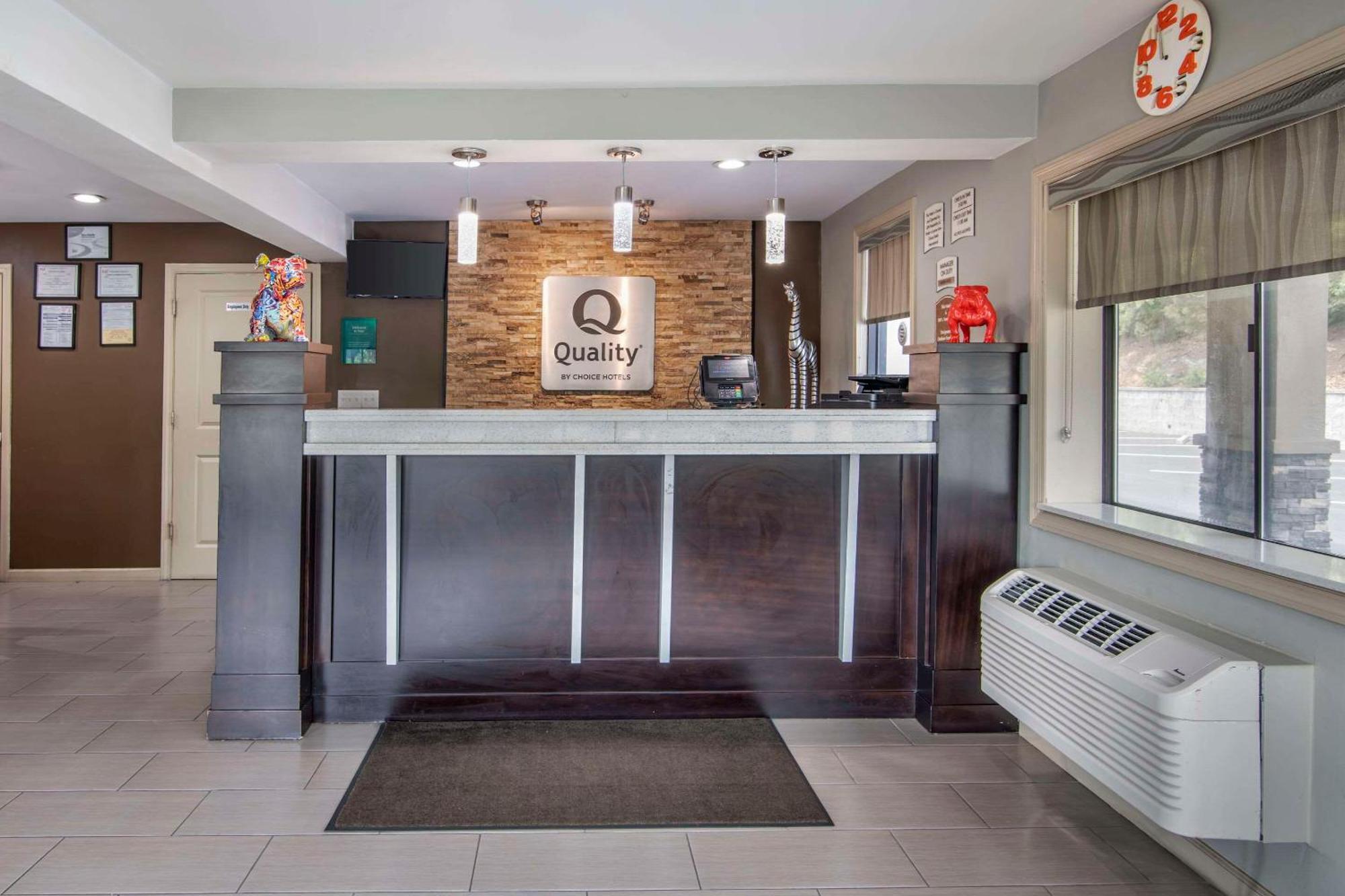 Quality Inn & Suites Athens University Area Exterior foto